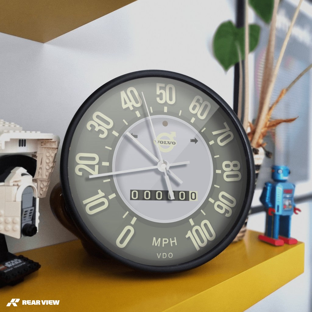 Volvo PV444 - Lightweight Dial Edition