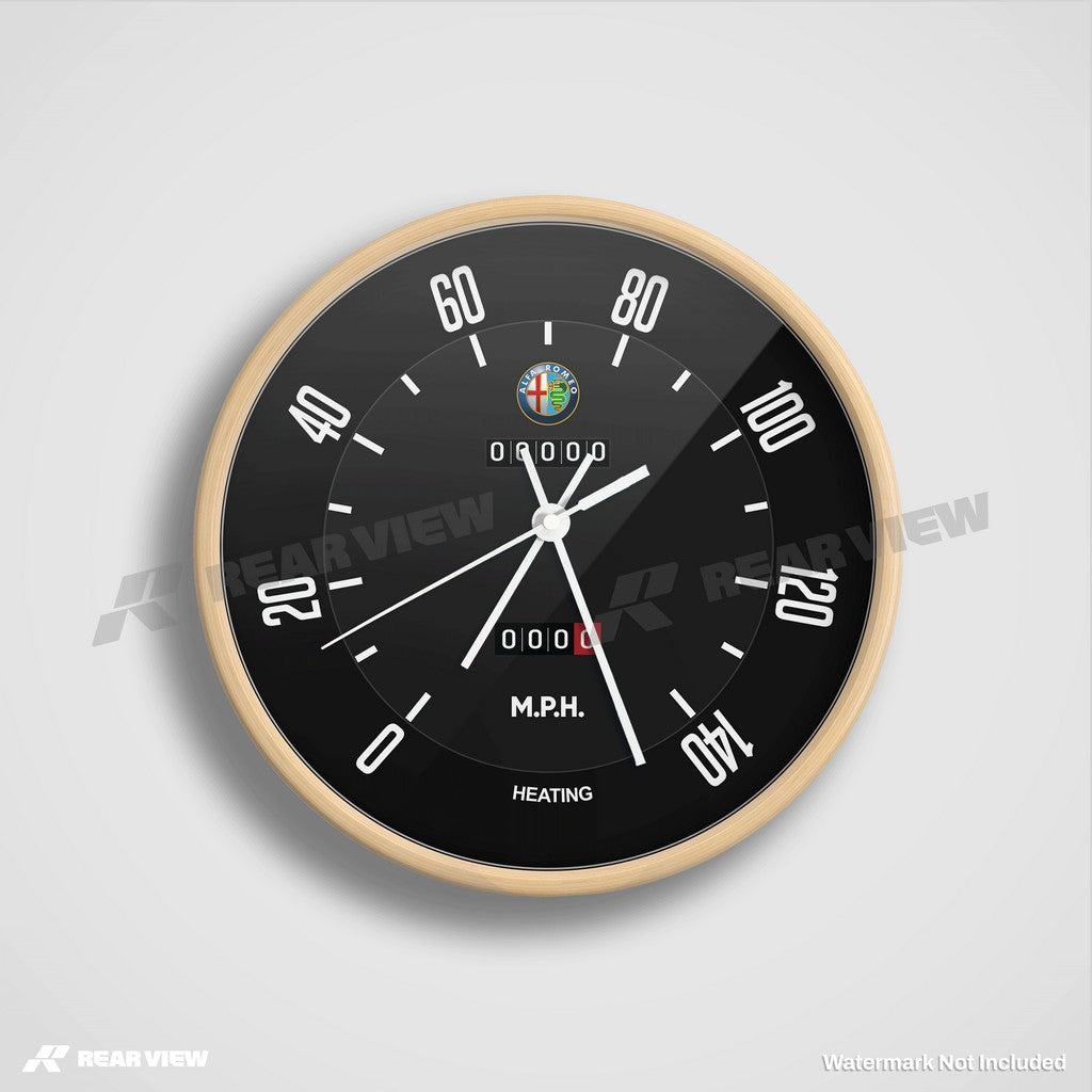 Giulia Speed Dial - Clock